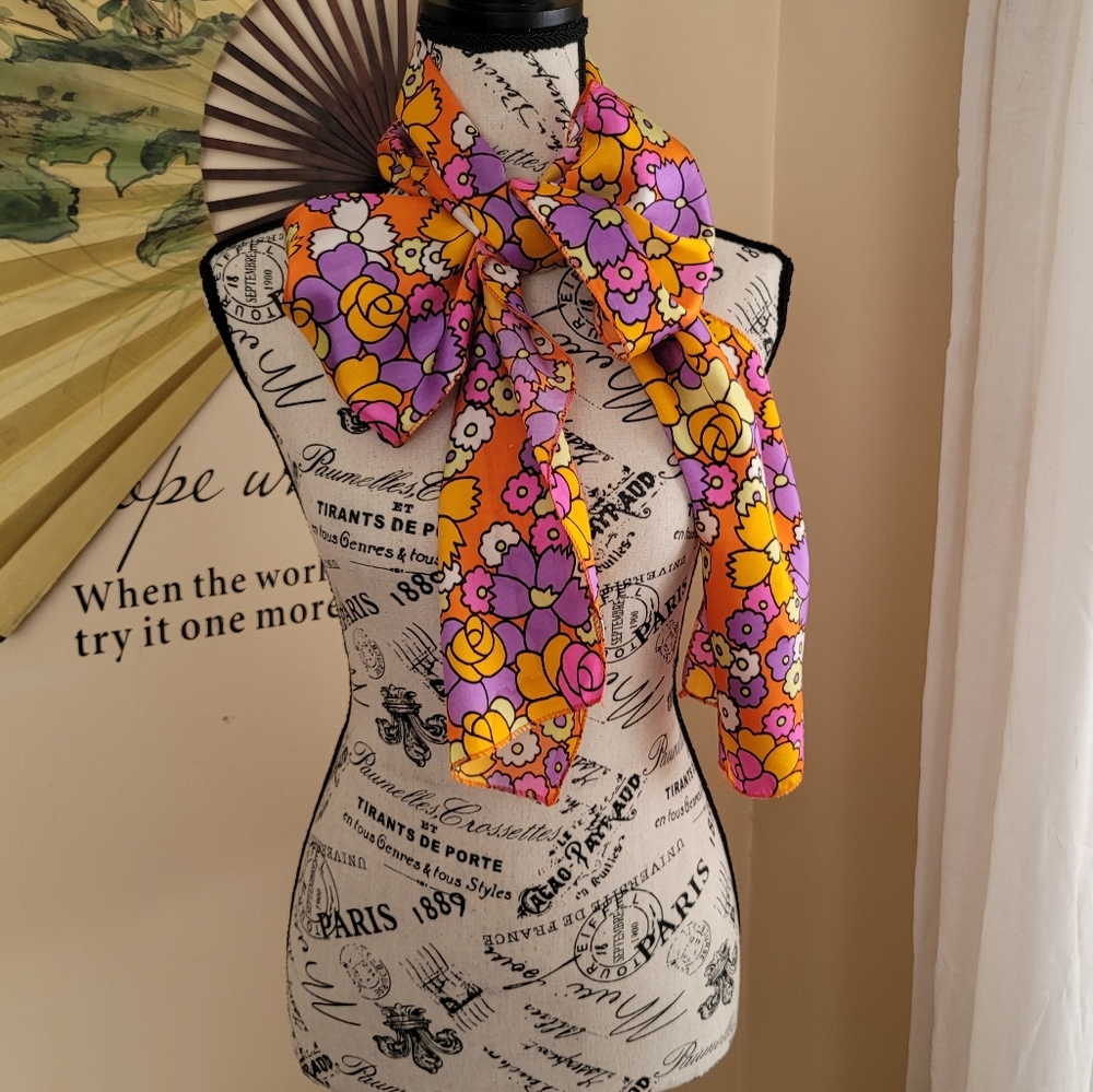 Vintage 1960s psychedelic colored floral scraf